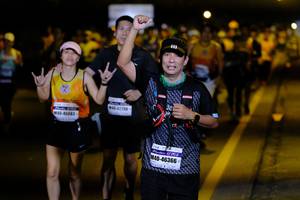 BIB: 4278, 46083, 46366
                            <button type="button" onclick="openModal(7773270)" class="btn btn-primary btn-sm float-right btn-popup" data-toggle="modal" data-target=".modal-high-quality">
                        <i class="fas fa-shopping-cart"></i> Add to Cart
                    </button>
                                            <button type="button" onclick="isThisMe(7773270, true)" class="btn btn-success btn-sm float-right btn-popup btn-isme hidden" data-toggle="tooltip" data-placement="bottom" title="นี่คือรูปของคุณใช่ไหม คลิกที่นี่เพื่อเอาเข้าอัลบั้ม">
                        <i class="fas fa-plus"></i> Add to album
                    </button>
                    <button type="button" onclick="isThisMe(7773270, false)" class="btn btn-warning btn-sm float-right btn-popup btn-isnotme hidden">
                        <i class="fas fa-ban"></i> Remove from album
                    </button>